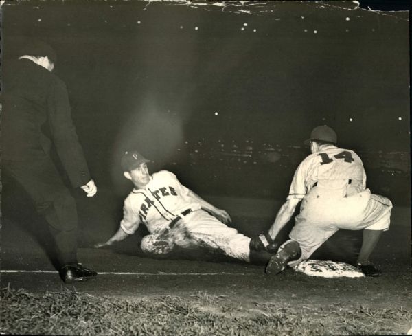 1944 Vince DiMaggio Pittsburgh Pirates "The Sporting News Collection Archives" 8" x 10" Print (Sporting News Collection Hologram/MEARS Photo LOA)