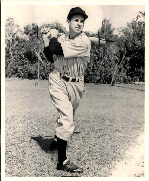 1945-47 Cecil Travis Washington Senators "The Sporting News Collection Archives" Original 8" x 10" Photo (Sporting News Collection Hologram/MEARS Photo LOA)