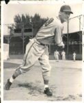 1938 Lon Warneke St. Louis Cardinals "The Sporting News Collection Archives" Original 8" x 10" Photo (Sporting News Collection Hologram/MEARS Photo LOA)