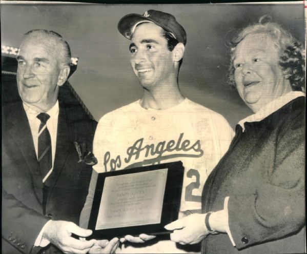 1964 Sandy Koufax Los Angeles Dodgers "The Sporting News Collection Archives" Original 6.5" x 8" Photo (Sporting News Collection Hologram/MEARS Photo LOA)