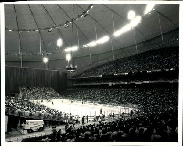 1966-95 Miscellaneous Hockey Photographs "The Sporting News Collection Archives" Original Photos/Laser Photos (Sporting News Collection Hologram/MEARS Photo LOA) - Lot of 33