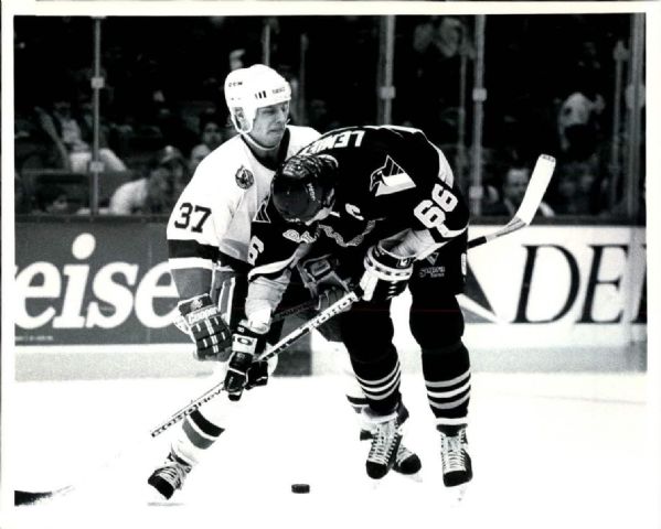 1975-96 Pittsburgh Penguins "The Sporting News Collection Archives" Original Photos (Sporting News Collection Hologram/MEARS Photo LOA) - Lot of 88
