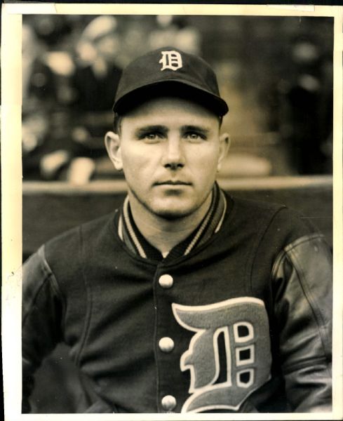 1941 Virgil Trucks Detroit Tigers "The Sporting News Collection Archives" Original 8" x 10" Photo (Sporting News Collection Hologram/MEARS Photo LOA)