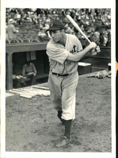 1940 Hank Greenberg Detroit Tigers "The Sporting News Collection Archives" Original 5" x 7" PSA/DNA Type 1 Photo (Sporting News Collection Hologram/MEARS Photo LOA)