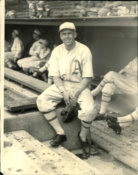 1928 George Earnshaw Philadelphia Athletics "The Sporting News Collection Archives" Original Photo (Sporting News Collection Hologram/MEARS Photo LOA)