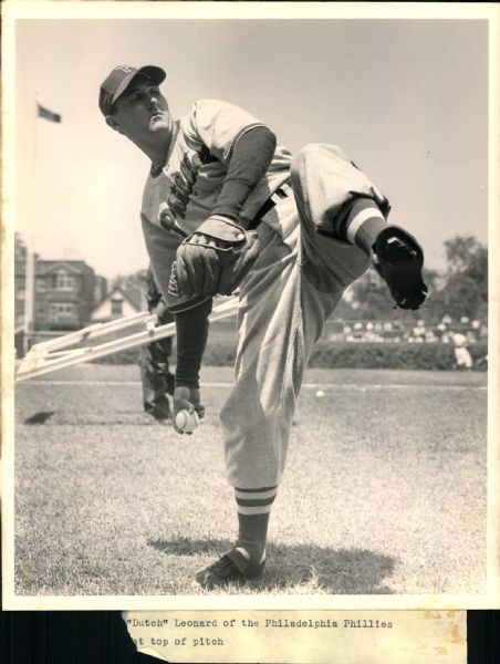 1947-48 Emil Leonard Philadelphia Phillies "The Sporting News Collection Archives" Original Photo (Sporting News Collection Hologram/MEARS Photo LOA)