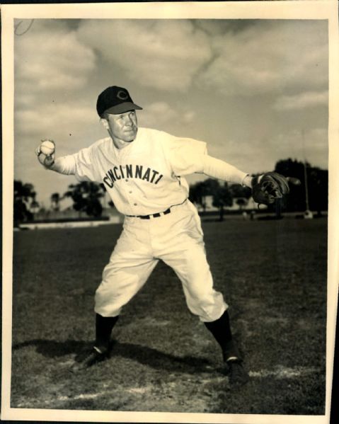 1946-47 Jack Cassini Cincinnati Reds "The Sporting News Collection Archives" Original 8" x 10" Photo (Sporting News Collection Hologram/MEARS Photo LOA)