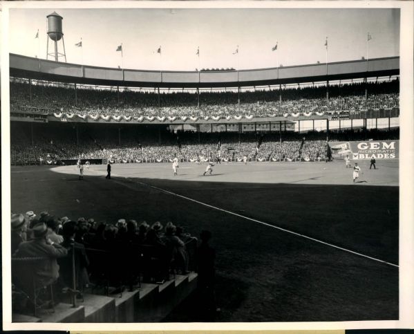 1933 World Series Polo Grounds New York Giants Washington Senators "The Sporting News Collection Archives" Original 7" x 9" Photo (Sporting News Collection Hologram/MEARS Photo LOA)