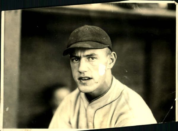1923-24 Fresco Thompson Omaha Buffaloes "The Sporting News Collection Archives" Original 3.5" x 5" Photo (Sporting News Collection Hologram/MEARS Photo LOA)