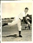 1937-42 Charles Ruffing New York Yankees - Original Photos (MEARS Photo LOA) - Lot of 3