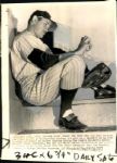 1943-55 Allie Reynolds New York Yankees Cleveland Indians - Original Photos (MEARS Photo LOA) - Lot of 6