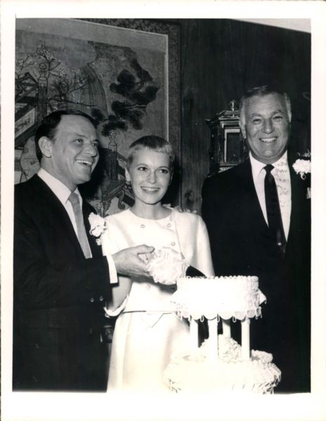 1966 Frank Sinatra and his Bride Mia Farrow 