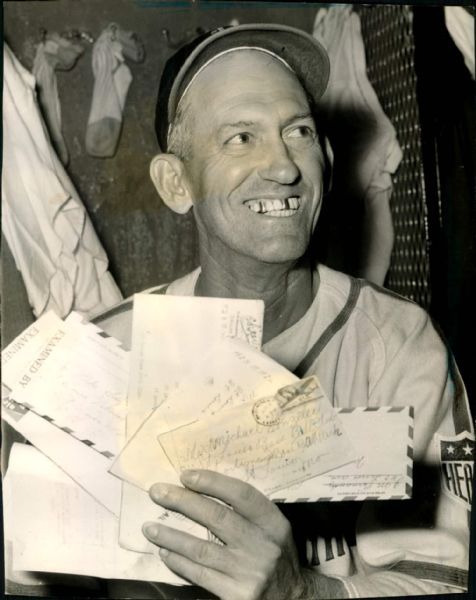 1942 Mike Gonzales St. Louis Cardinals "The Sporting News Collection Archives" Original 7.5" x 9.5" Photo (Sporting News Collection Hologram/MEARS Photo LOA)