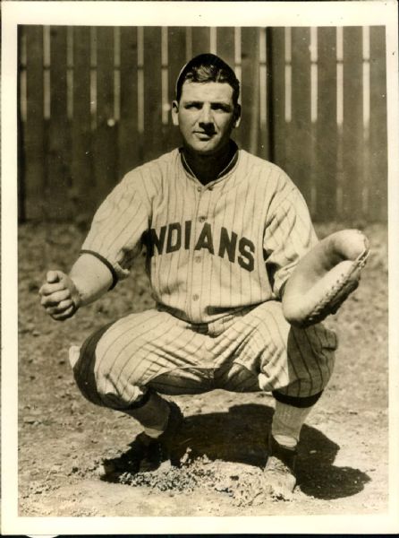 1940s circa Frank Cox Cleveland Indians "The Sporting News Collection Archives" Original 6" x 8" Photo (Sporting News Collection Hologram/MEARS Photo LOA)