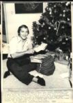 1970s circa Johnny Bench The Sporting News Collection Archives Original Photo (Sporting News Collection Hologram/MEARS Photo LOA) - Lot of 13