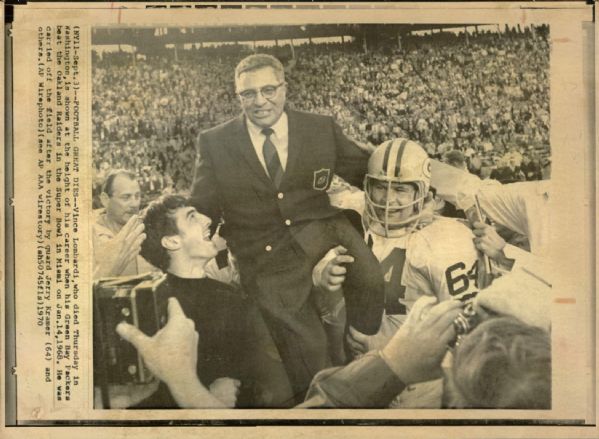 1930-95 circa Assorted Football Photos (NCAA and NFL) - Lot of 2000