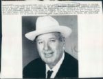 1940 to 1980s circa Miscellaneous Baseball (MLB Greats) The Sporting News Collection Archives Original Photo (Sporting News Collection Hologram/MEARS Photo LOA) - Lot of 95