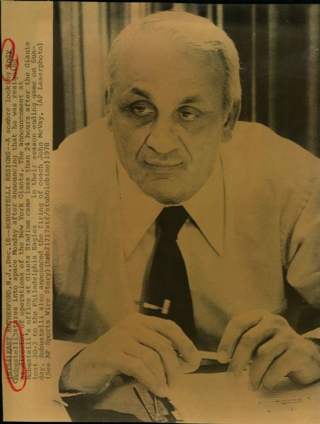 1963-78 Andy Robustelli New York Football Giants "Chicago Sun Times Collection Archives" Original Photos (Chicago Sun Times Collection Hologram/MEARS Photo LOA) - Lot of 6