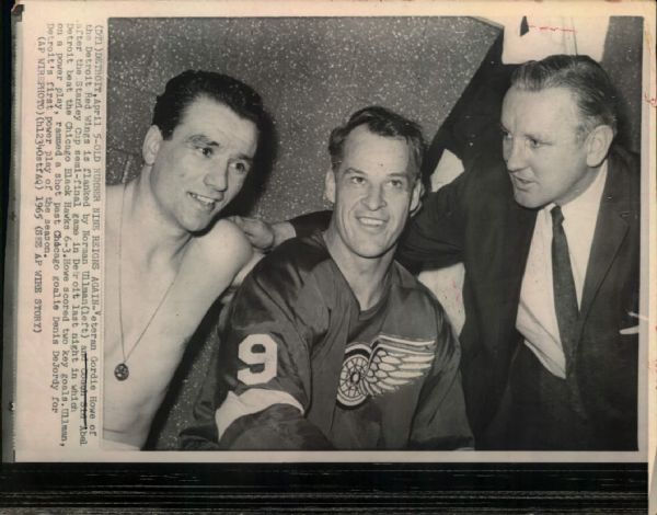 1962-73 Gordie Howe Detroit Red Wings Houston Aeros "The Sporting News Collection Archives" Original Photos (Sporting News Collection Hologram/MEARS Photo LOA) - Lot of 11