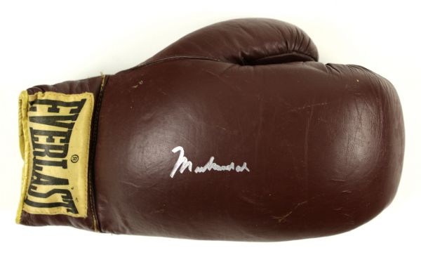 1990s Muhammad Ali Signed 14 Oz. Everlast Boxing Glove - JSA