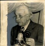 1950 Albert Einstein "Chicago Sun-Times Archives" Original 8" x 8.5" Photo (Chicago Sun-Times Hologram/MEARS Photo LOA)