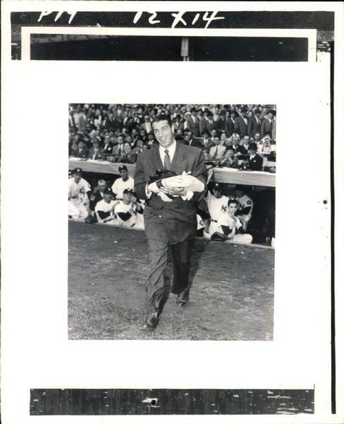 1952 Joe DiMaggio of the New York Yankees Retires 