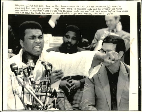 1971 Muhammad Ali "The Chicago Sun-Times Collection Archives" Original Photo (Chicago Sun-Times Hologram/MEARS Photo LOA)