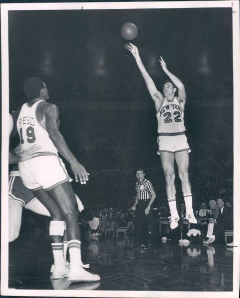1968 Dave DeBusschere New York Knicks "The Sporting News Collection Archives" Original Type 1 8" x 10" Photo (The Sporting News Collection Hologram/MEARS Original Type 1 Photo LOA)