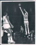 1968 Dave DeBusschere New York Knicks "The Sporting News Collection Archives" Original Type 1 8" x 10" Photo (The Sporting News Collection Hologram/MEARS Original Type 1 Photo LOA)
