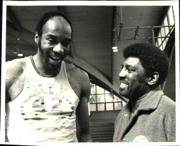 1971-74 Nate Thurmond San Francisco / Golden State Warriors "SPORT Magazine Collection Archives" Original Photos (MEARS Photo LOA) - Lot of 2
