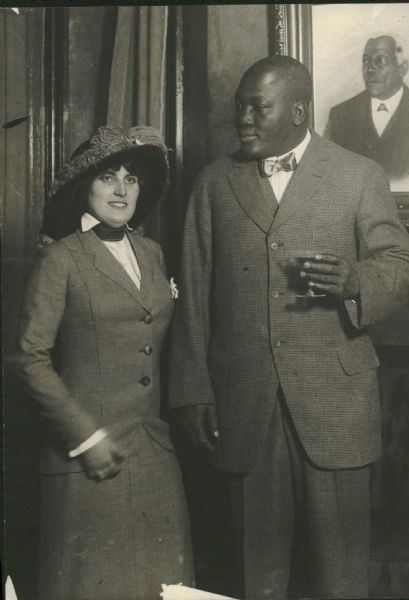 1913 Jack Johnson with Wife Lucille Johnson "Rogers Photo Archives" Original 5" x 7" Photo (MEARS Photo LOA)
