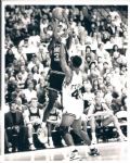 1988-89 Sean Elliott Arizona Wildcats The Sporting News Collection Archives Original 8 x 10 Photo (Sporting News Collection Hologram/MEARS Photo LOA) - Lot of 10