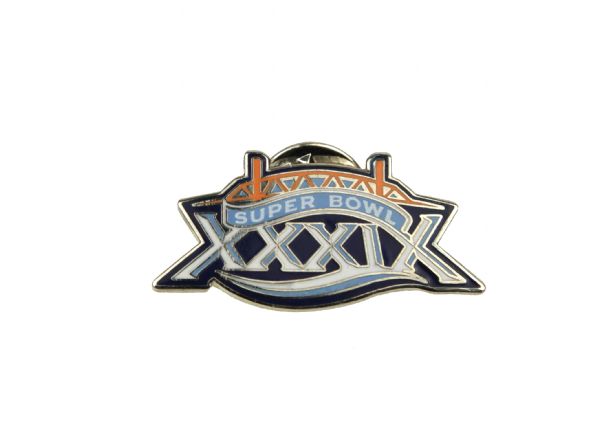 Super Bowl XXXIX - New England Patriots vs. Philadelphia Eagles - Commemorative Pin