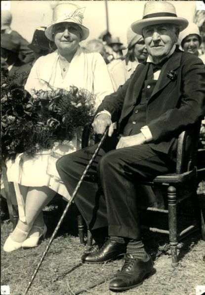 1929-54 Thomas Edison and Wife "The Sporting News Collection Archives" Original Photos (Sporting News Collection Hologram/MEARS Photo LOA) - Lot of 5