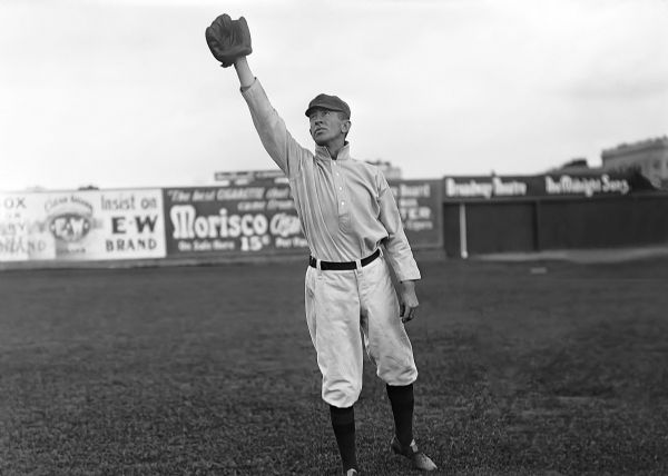 1909 Wee Willie Keeler New York Highlanders Charles Conlon Original 11" x 14" Photo Hand Developed from Glass Plate Negative & Published (The Sporting News Hologram/MEARS Photo LOA)
