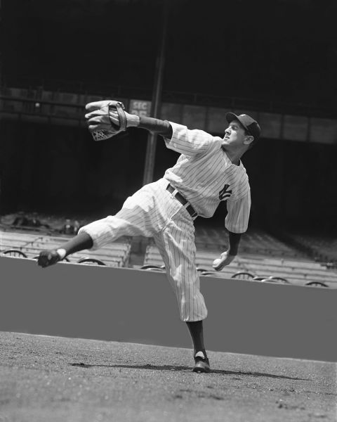 1936-40 Lefty Gomez New York Yankees Charles Conlon Original 11" x 14" Photo Hand Developed from Glass Plate Negative & Published (The Sporting News Hologram/MEARS Photo LOA)
