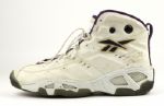 1996-97 Shaquille ONeal Los Angeles Lakers Game Worn Signed Shoe w/LOA (MEARS Auction LOA & JSA)