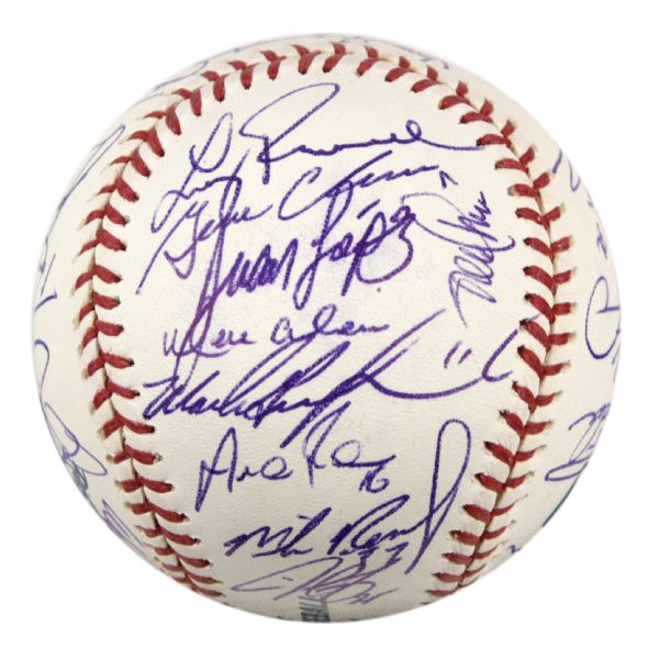 2004 Chicago Cubs Team Signed OML (Selig) Baseball w/25 Sigs. Incl. Greg Maddux Sosa Garciaparra Dusty Baker - JSA 
