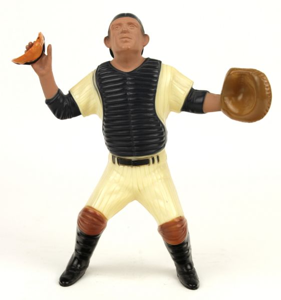 1960-63 Yogi Berra New York Yankees Hartland Figure With Mask