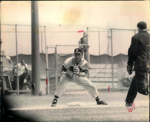 1957 Eddie Mathews Milwaukee Braves “St. Petersburg Times” Original 7.5 x 9.25 News Photo (“St. Petersburg” Hologram/MEARS LOA)