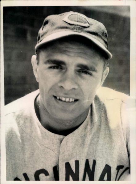 1939 John Vander Meer Cincinnati Reds “Seattle Times” Original 5 x 7 News Photo (“Seattle Times” Hologram/MEARS LOA)