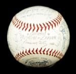 1960 Milwaukee Braves Team Signed ONL (Giles) Baseball w/ 29 Sigs. Incl. Hank Aaron Eddie Mathews Warren Spahn - JSA