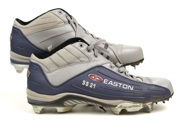 2004 Sammy Sosa Chicago Cubs Game Worn Cleats (MEARS Auction LOA) 