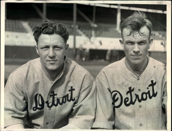 1931-41 Detroit Tigers "The Sporting News Collection Archives" Original Photo - Lot of 8 (Sporting News Collection Hologram/MEARS Photo LOA)