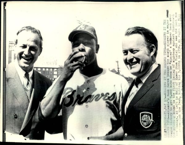 1970 Hank Aaron Atlanta Braves  3000th Hit "Boston Herald Collection Archives" Original 9 1/4" x 7 1/4" Photo (Boston Herald Archives Hologram/MEARS Photo LOA)