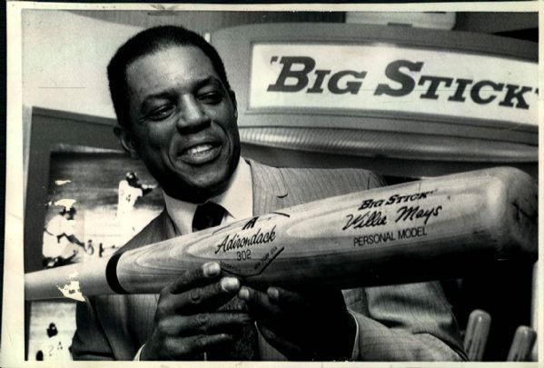 1970 Willie Mays San Francisco Giants  "Boston Herald Collection Archives" Original 9 1/4" x 6 1/4" Photo (BH Hologram/MEARS LOA)