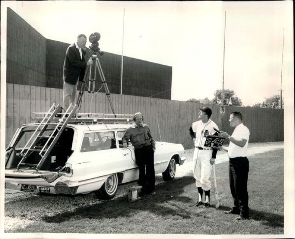 1963 Al Kaline Detroit Tigers "TSN Collection Archives" Original 8" x 10" Photo (Sporting News Collection Hologram/MEARS LOA)