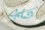 1997-99 Jeff Thomason Green Bay Packers Game Worn Signed Cleats - MEARS Auction LOA & JSA 
