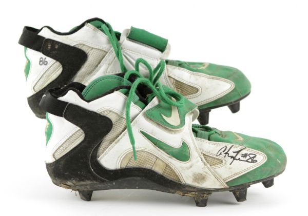 1996 Antonio Freeman Green Bay Packers Game Worn Signed Cleats "Be The Best" - MEARS Auction LOA & JSA 