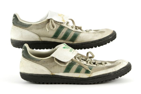 1983-84 Eddie Garcia Green Bay Packers Game Worn Cleats (Scott Waters/MEARS LOA)